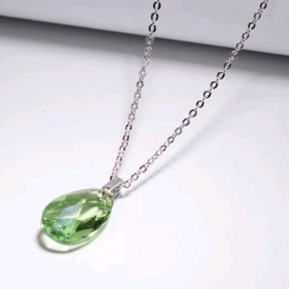 (SOLD-e) Green Zircon Drop Pendant Necklace - Picture 2 of 2